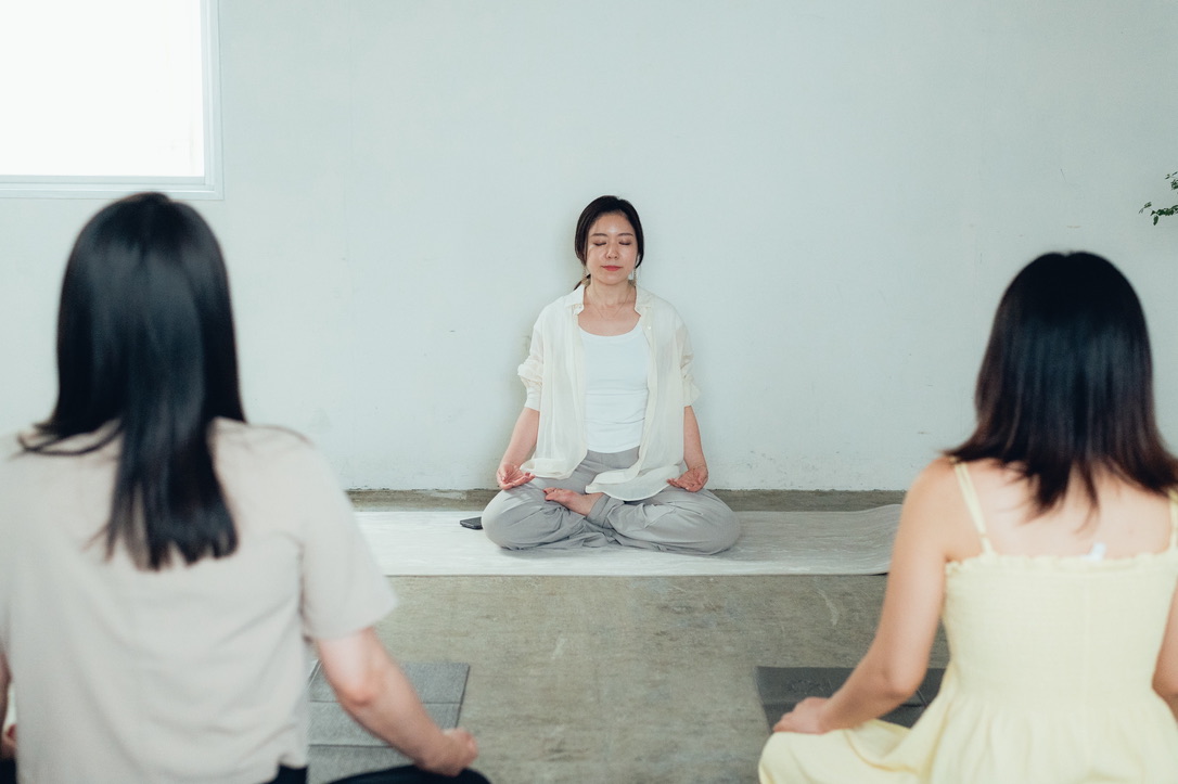 瞑想会の様子